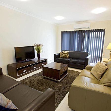 Astina Serviced Apartments - Central Penrith Esterno foto