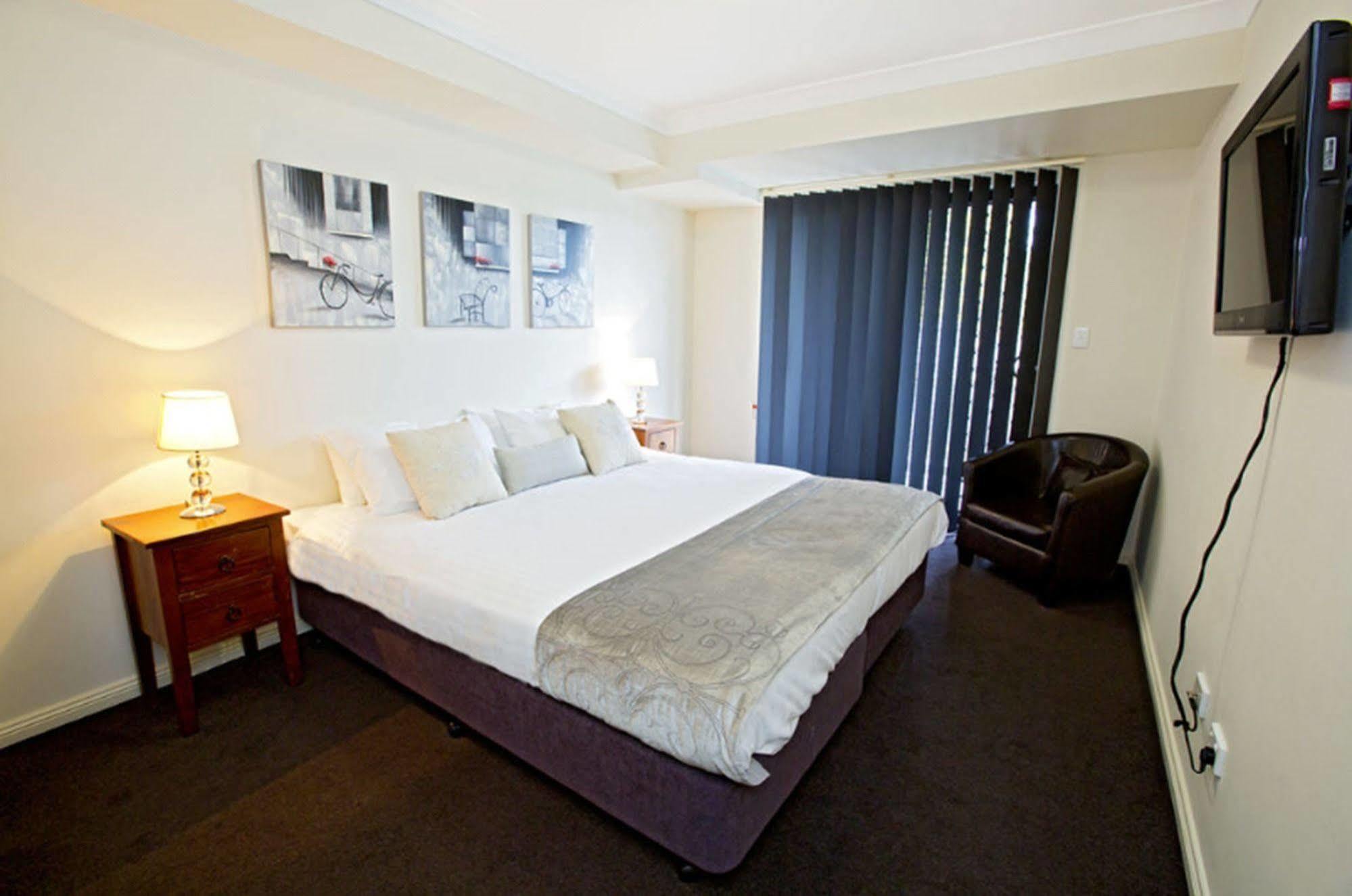Astina Serviced Apartments - Central Penrith Esterno foto