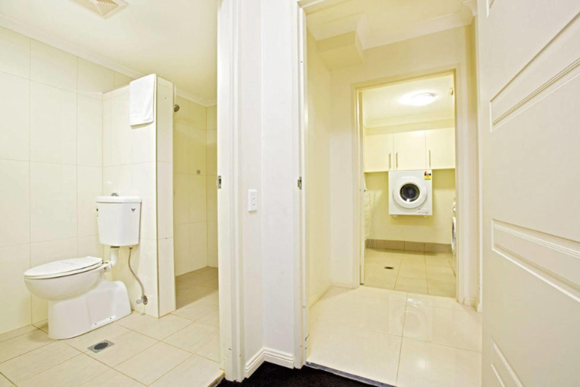Astina Serviced Apartments - Central Penrith Esterno foto