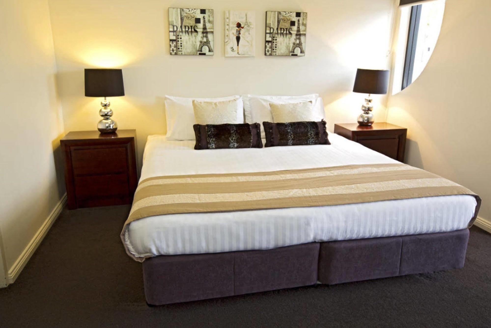 Astina Serviced Apartments - Central Penrith Esterno foto