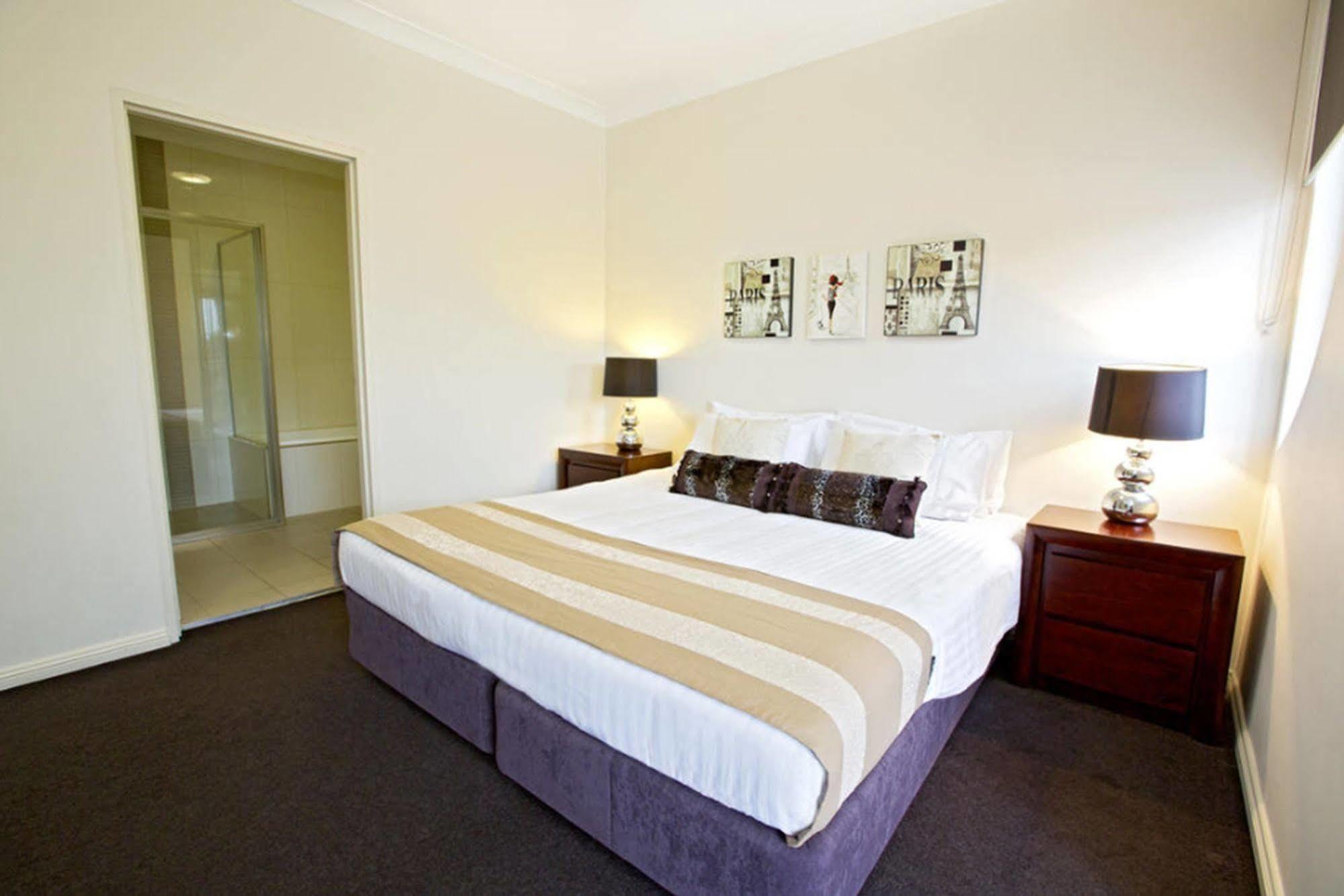 Astina Serviced Apartments - Central Penrith Esterno foto