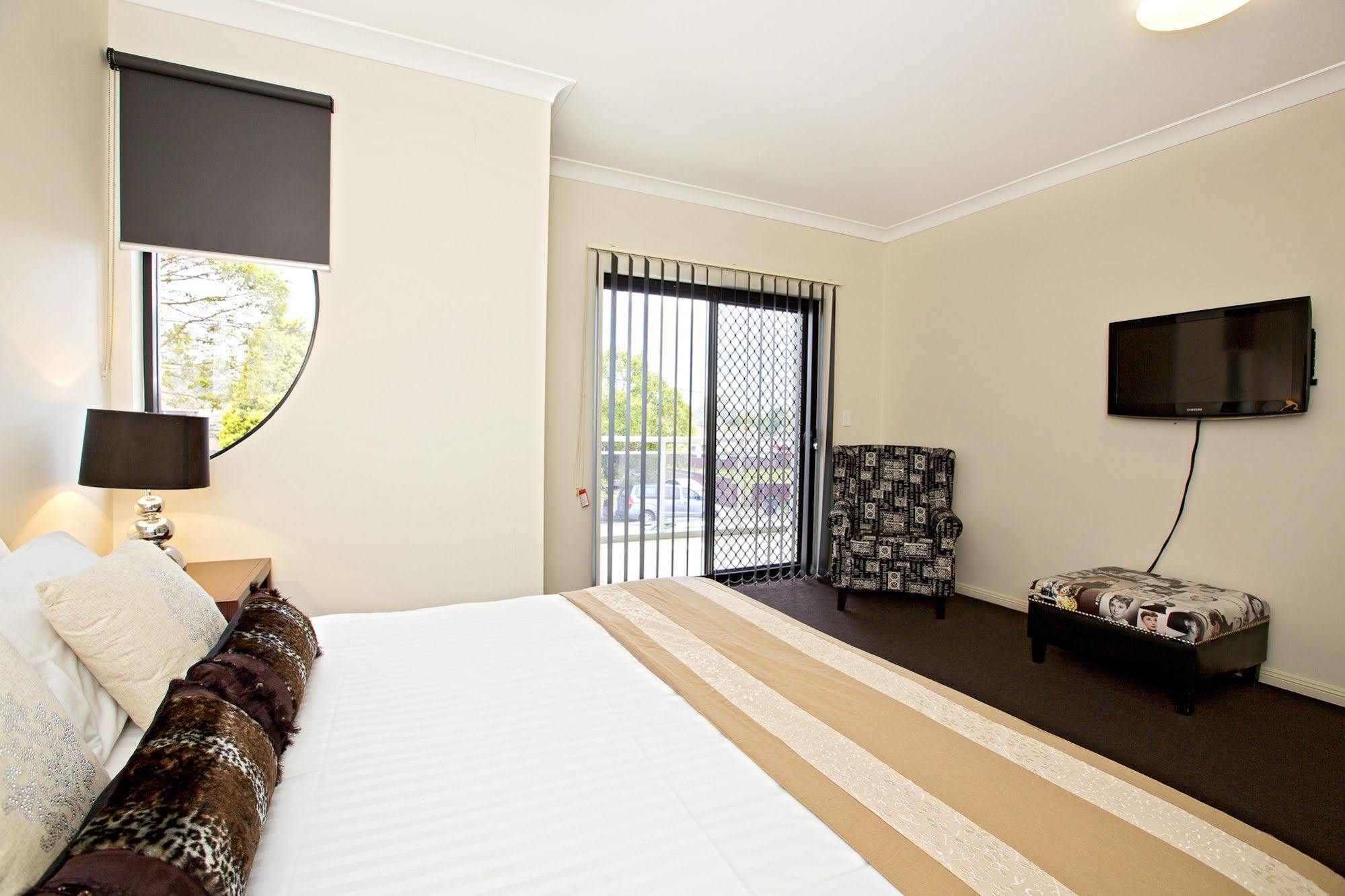 Astina Serviced Apartments - Central Penrith Esterno foto